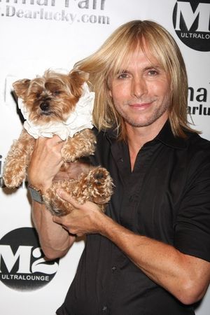 Marc Bouwer and Goliath @ BroadwayWorld Marc Bouwer and Goliath Photo